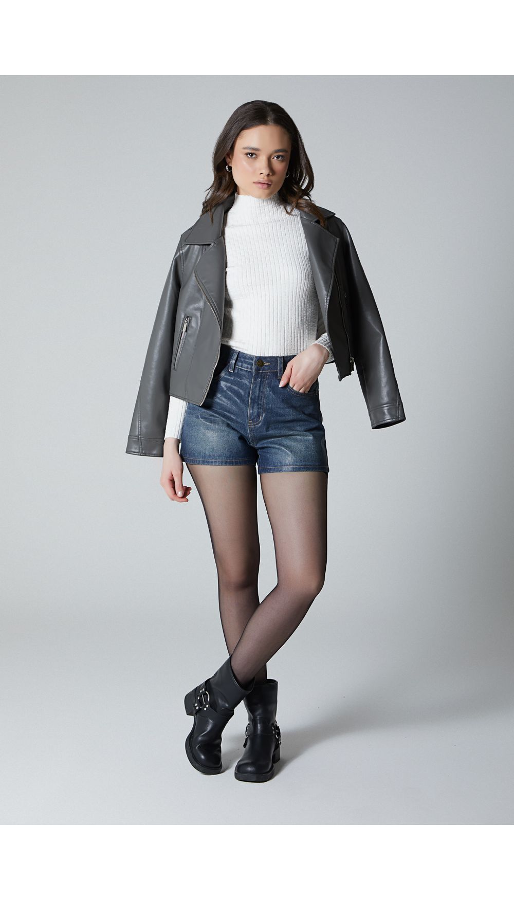Blusa manga larga tejida cuello tortuga