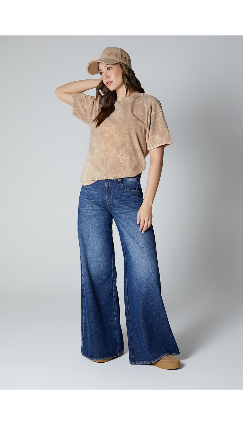 Camiseta para mujer oversize con acid wash