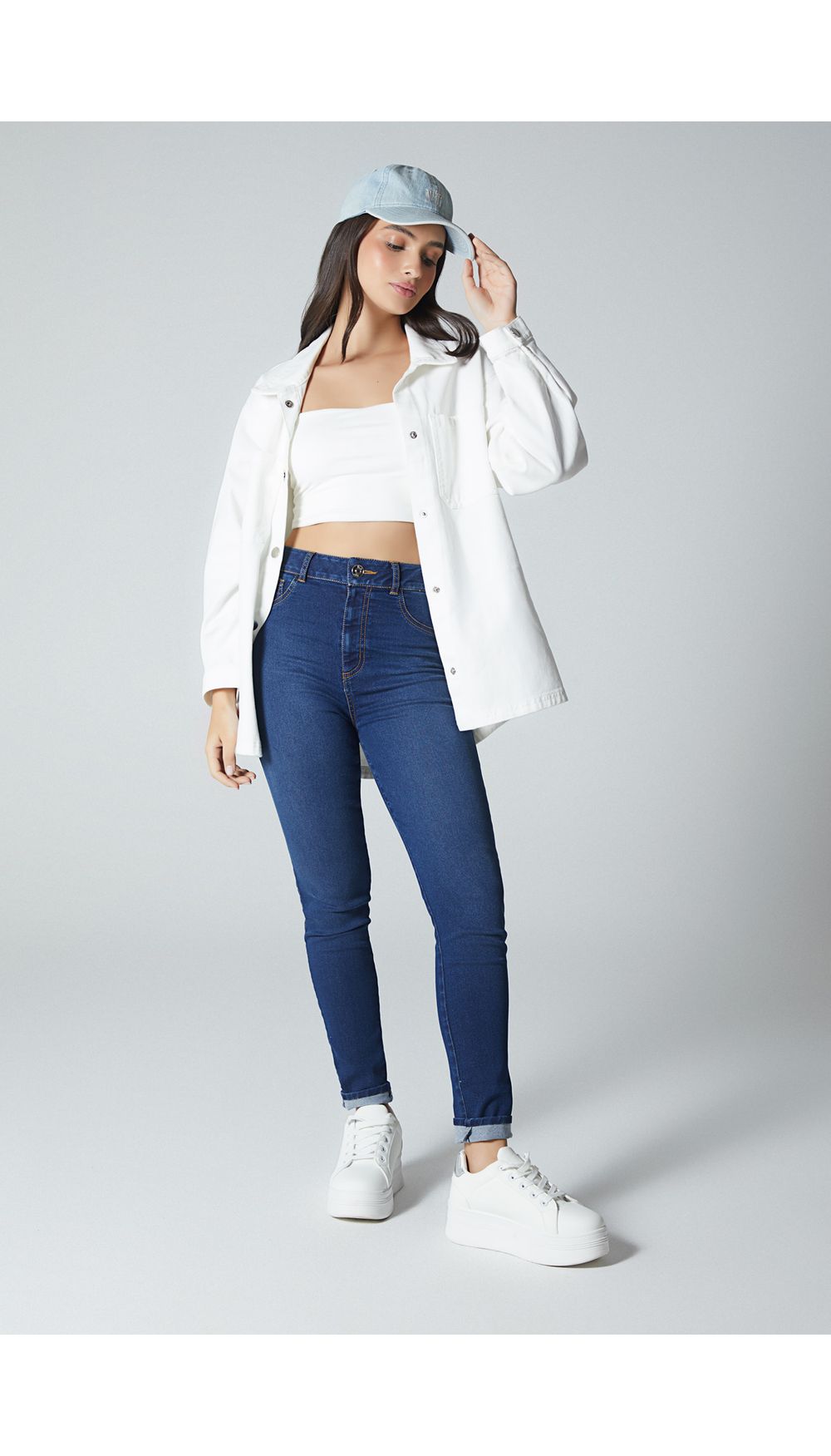 Jeans skinny basico  tiro alto.