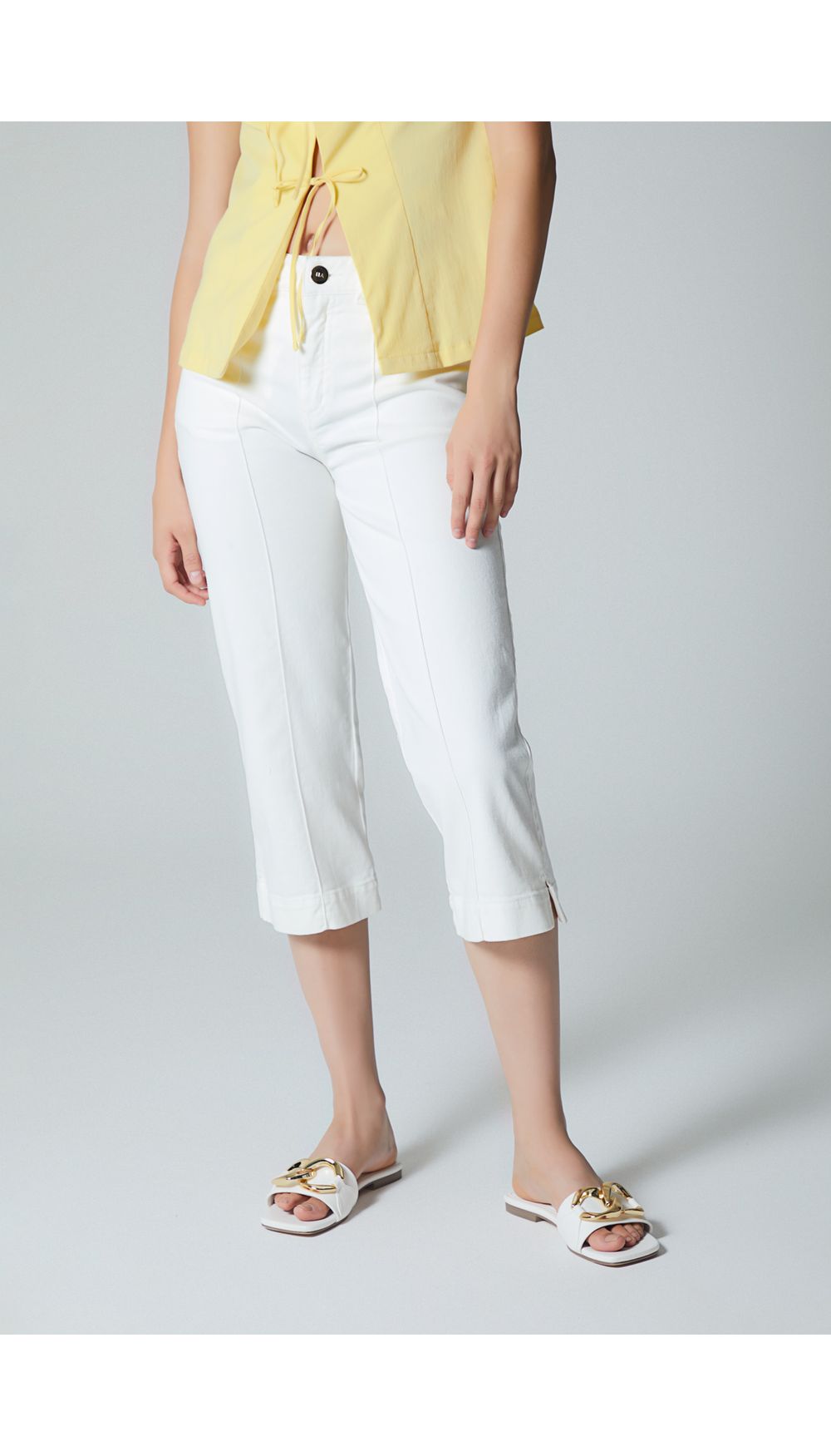 Jean para mujer  tiro medio capri