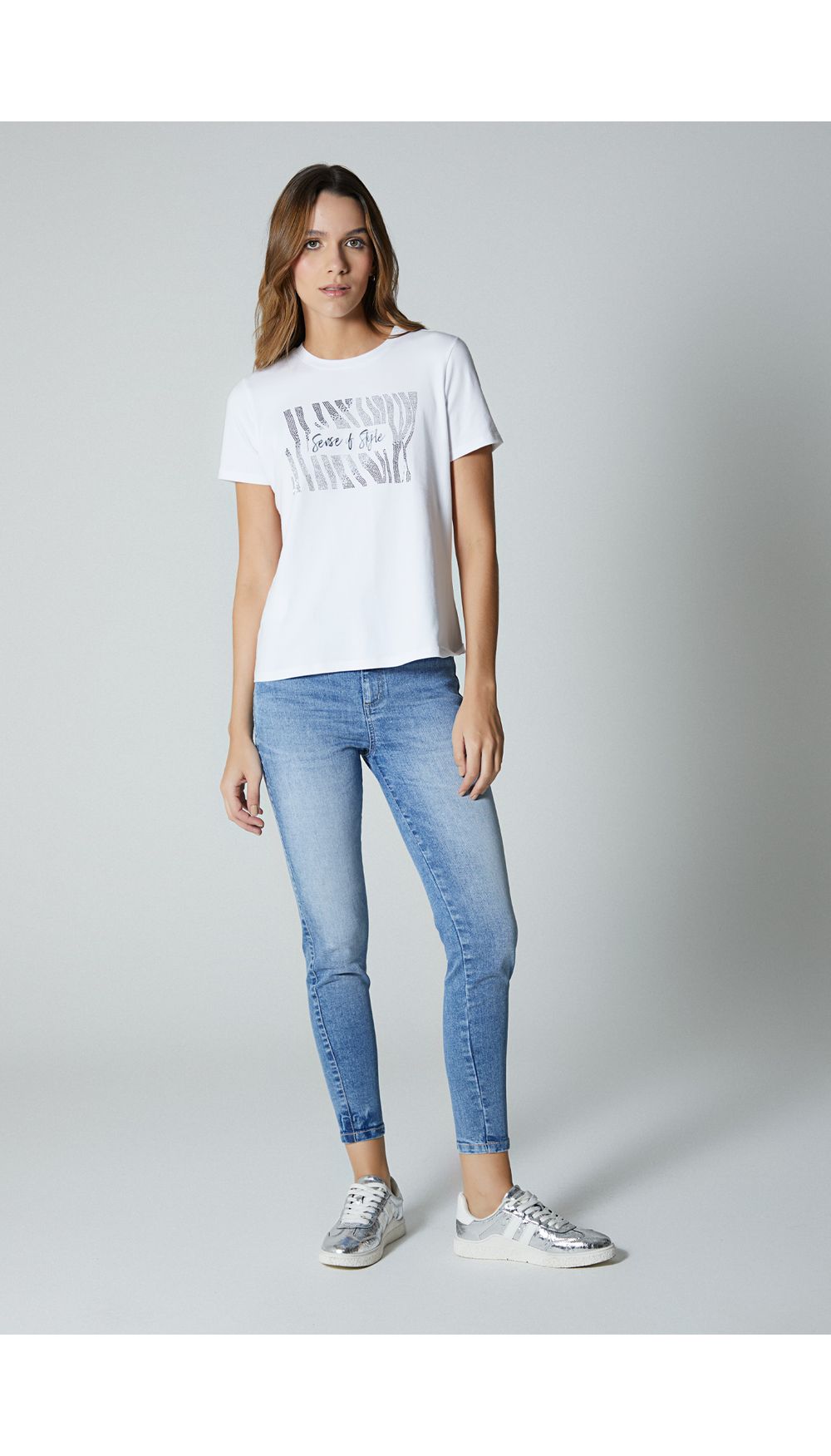 Camiseta estampada con hot fix para muje