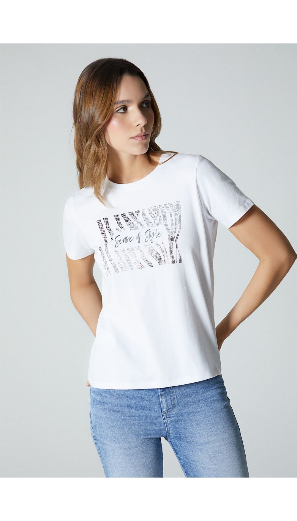 Camiseta estampada con hot fix para muje
