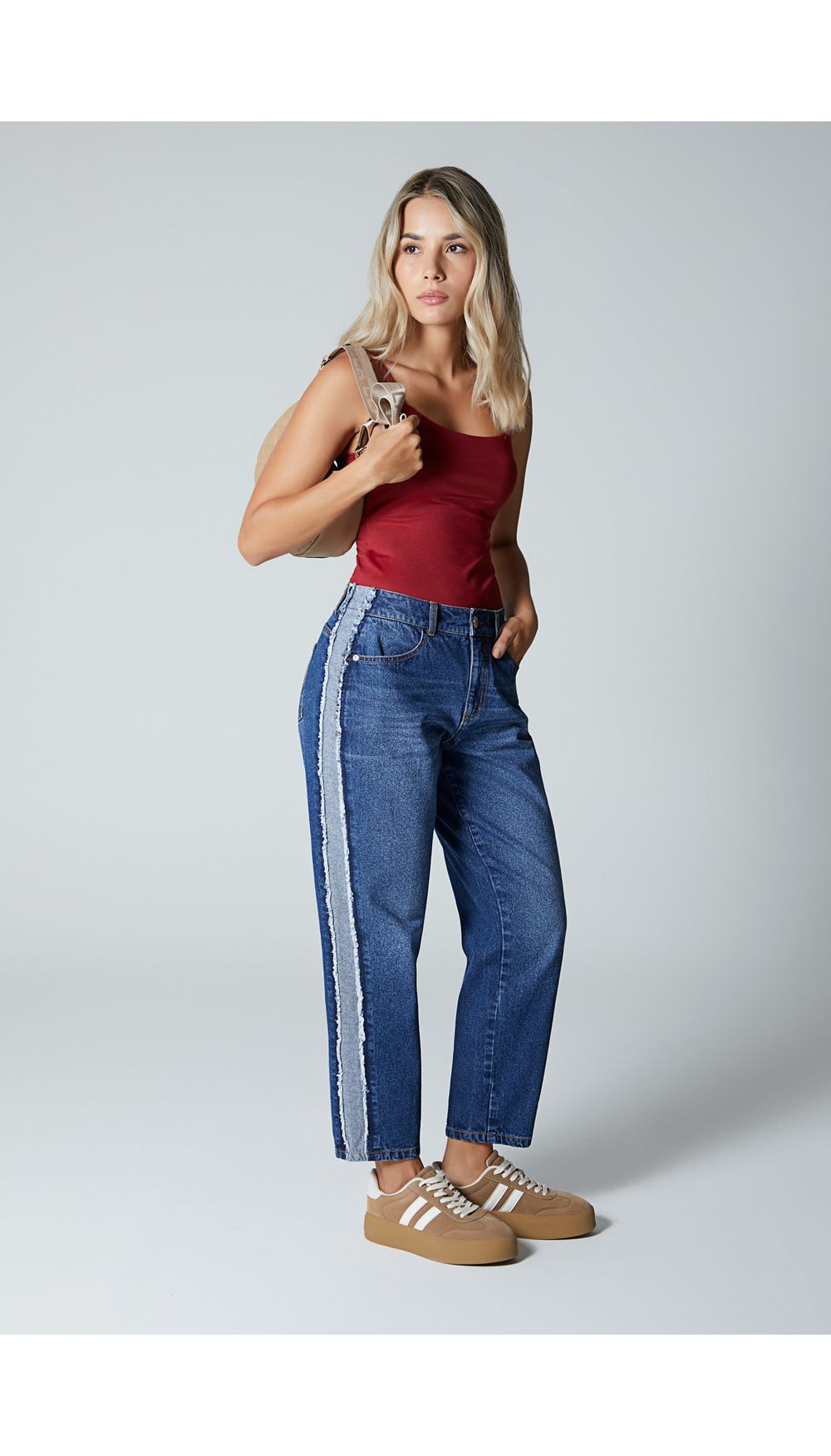 Jean  para mujer  medio  boyfriend con d
