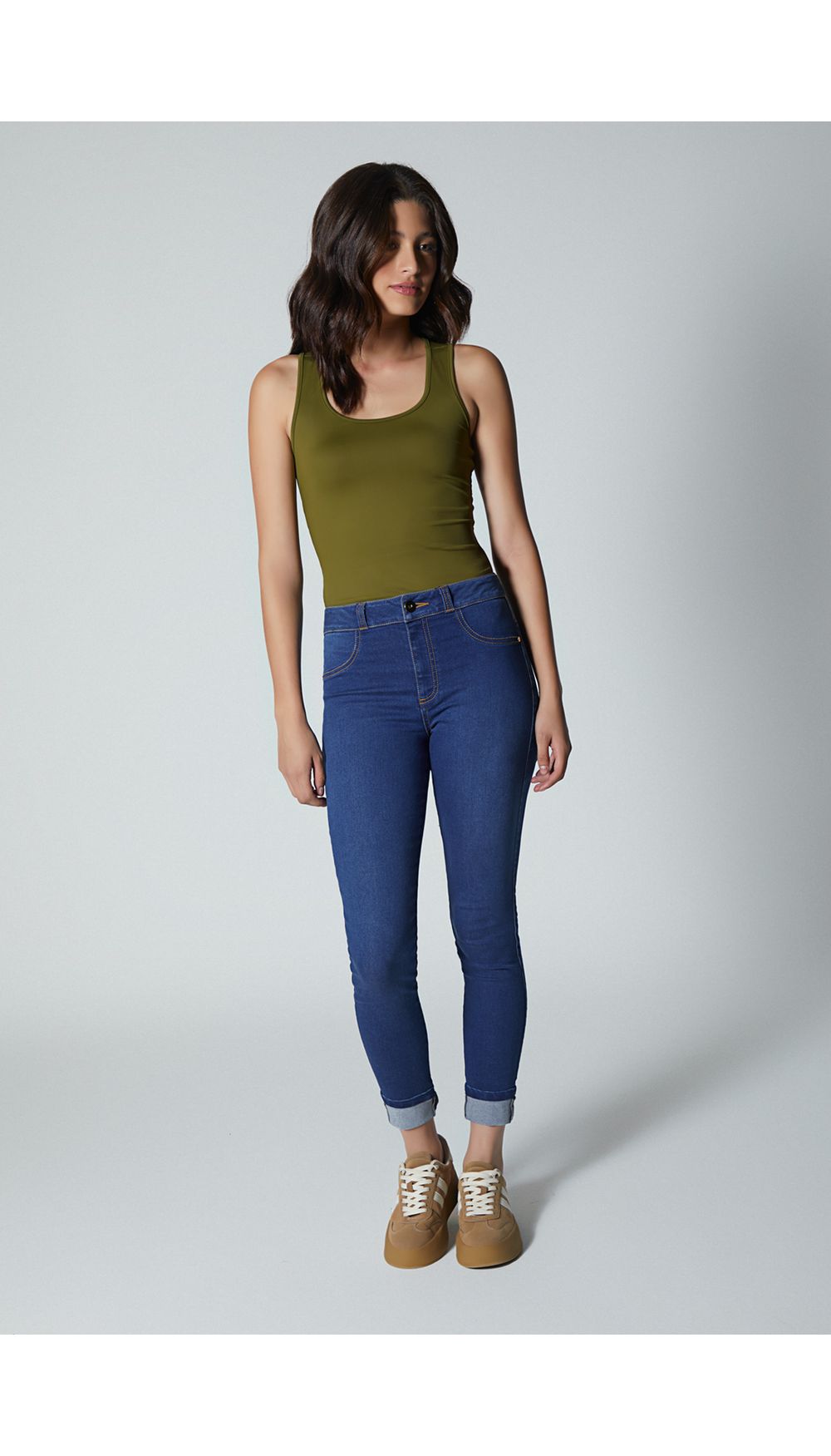 Jean para mujer tiro medio ultra  sin bo