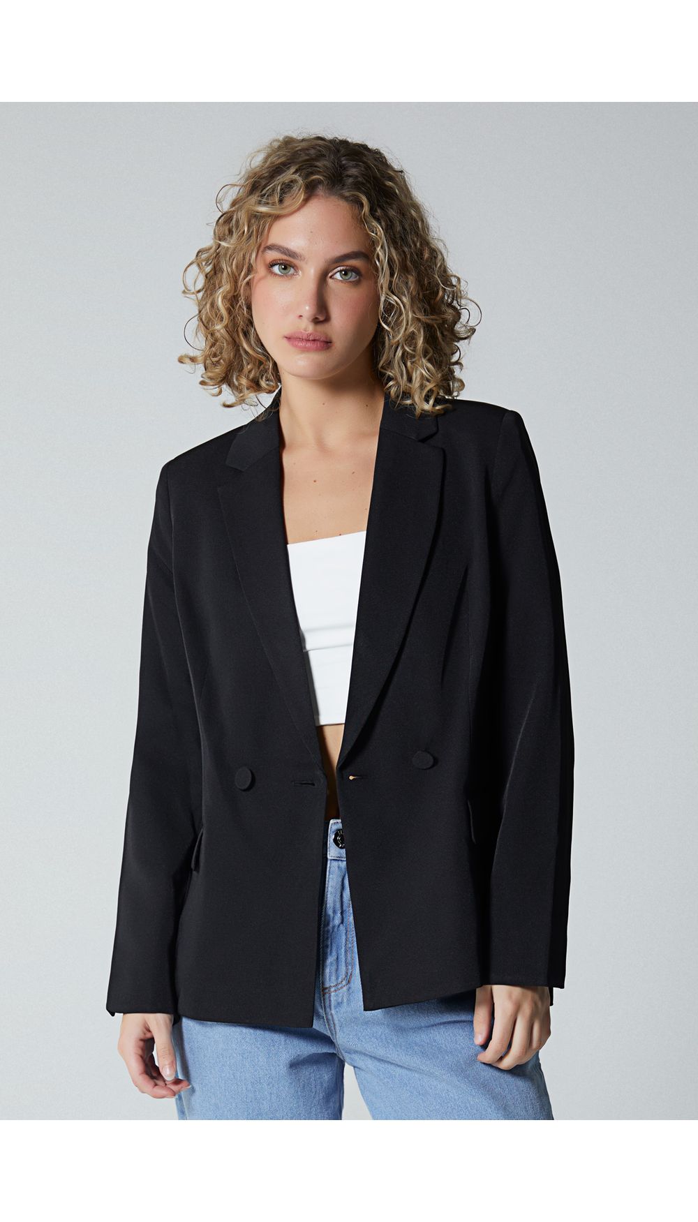 Blazer manga larga con boton forrado para mujer