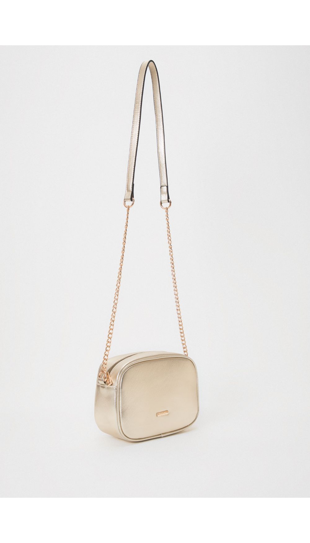Bolso manos libres ovalado con logo frontal