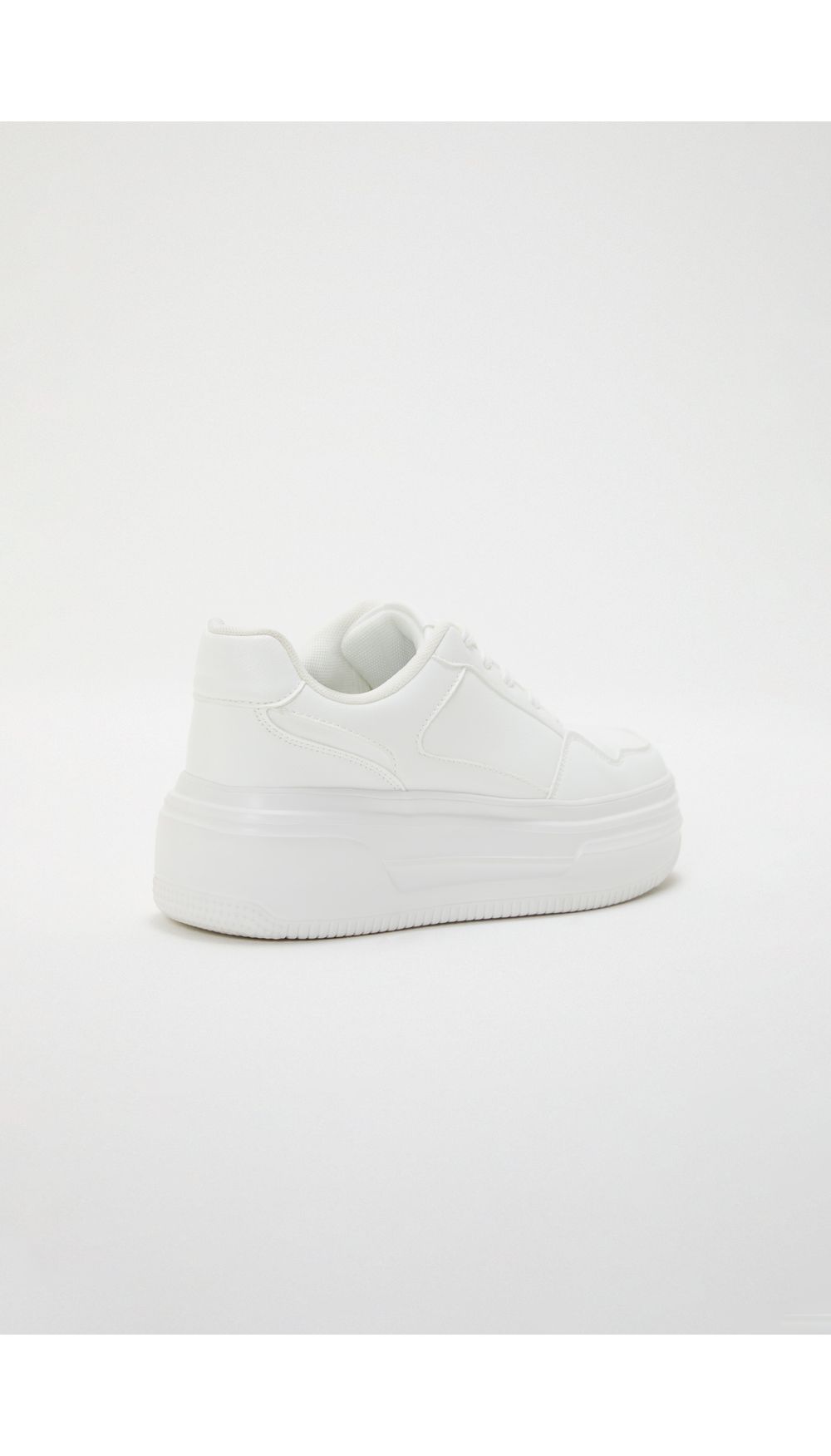 Tenis suela alta
