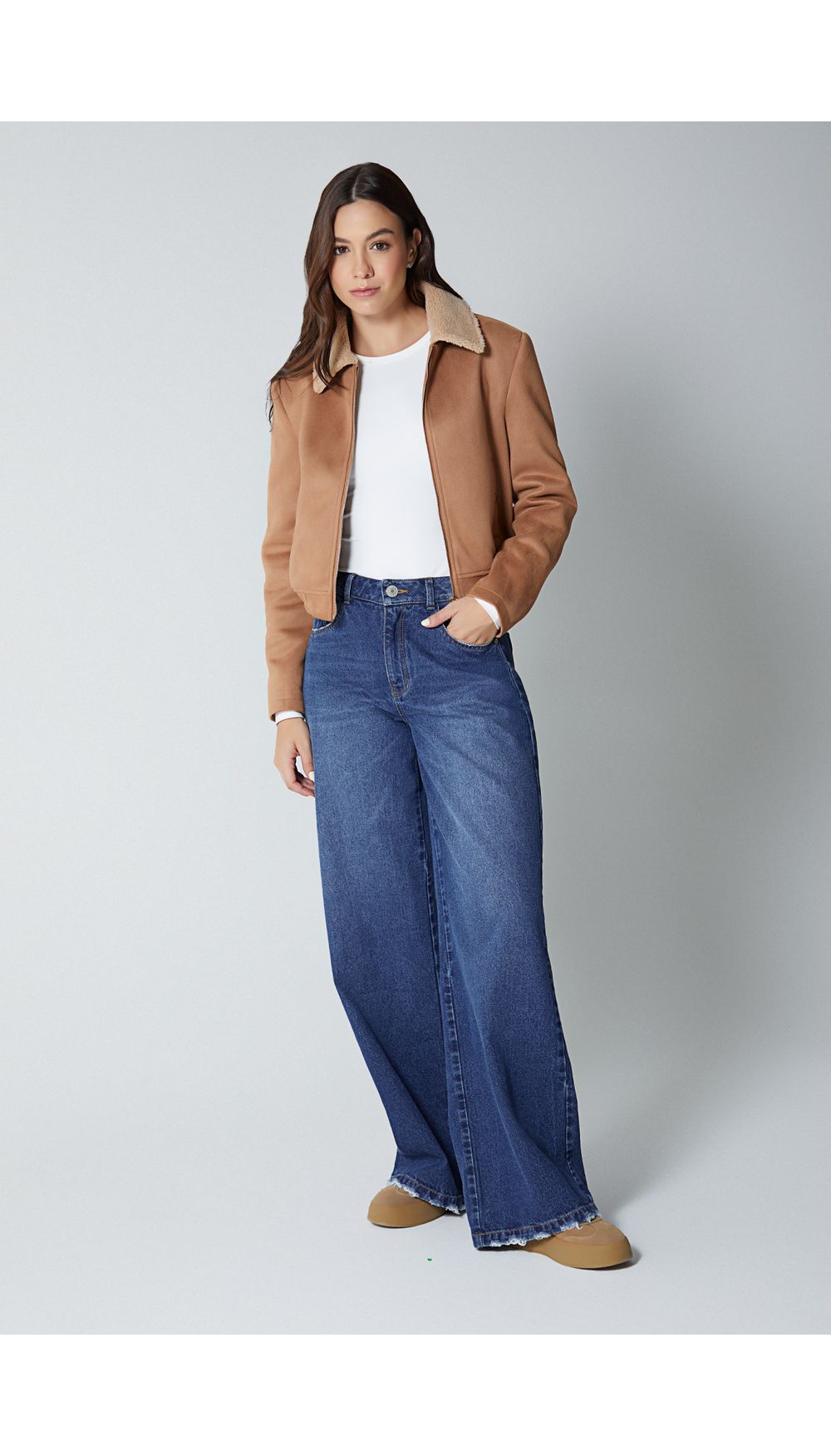 Chaqueta bomber tipo aviador en suede con cuello en pelo para mujer