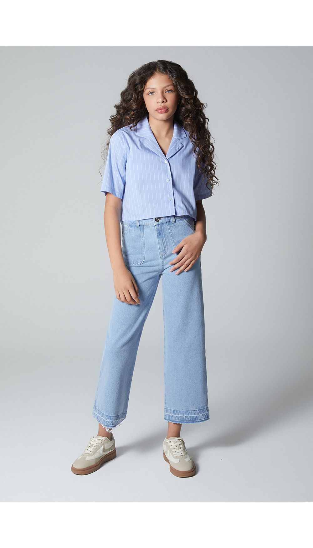 Blusa camisera para niña manga corta