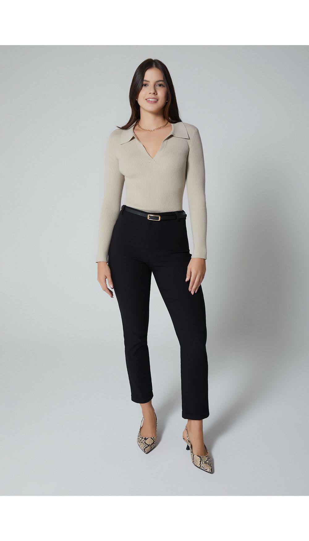 Pantalon estilo chino para mujer con cor