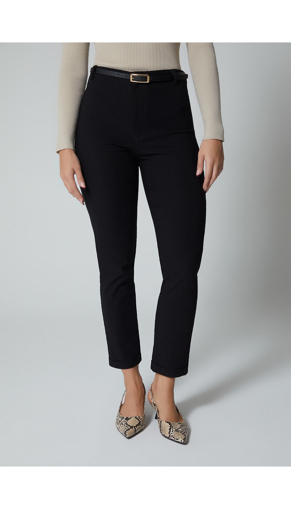 Pantalon estilo chino para mujer con cor