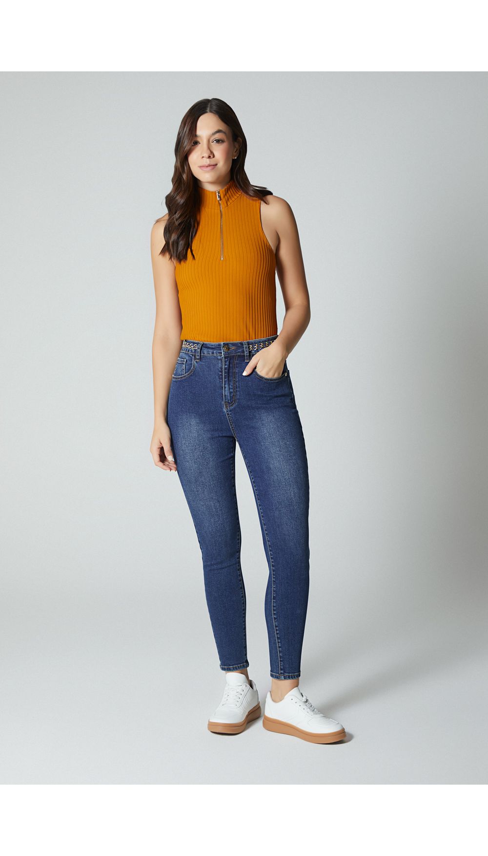 Jean tiro alto skinny