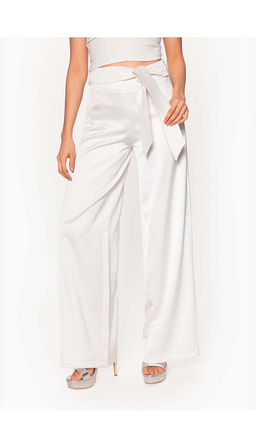 Pantalon palazo con cinturon
