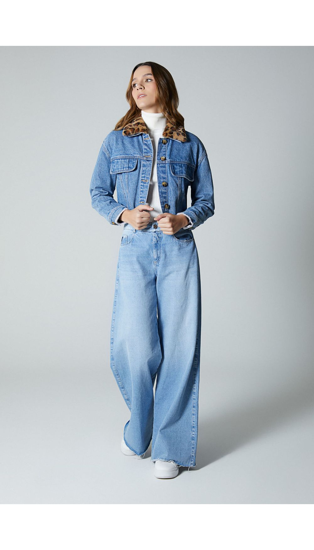 Chaqueta manga larga de denim con apliqu