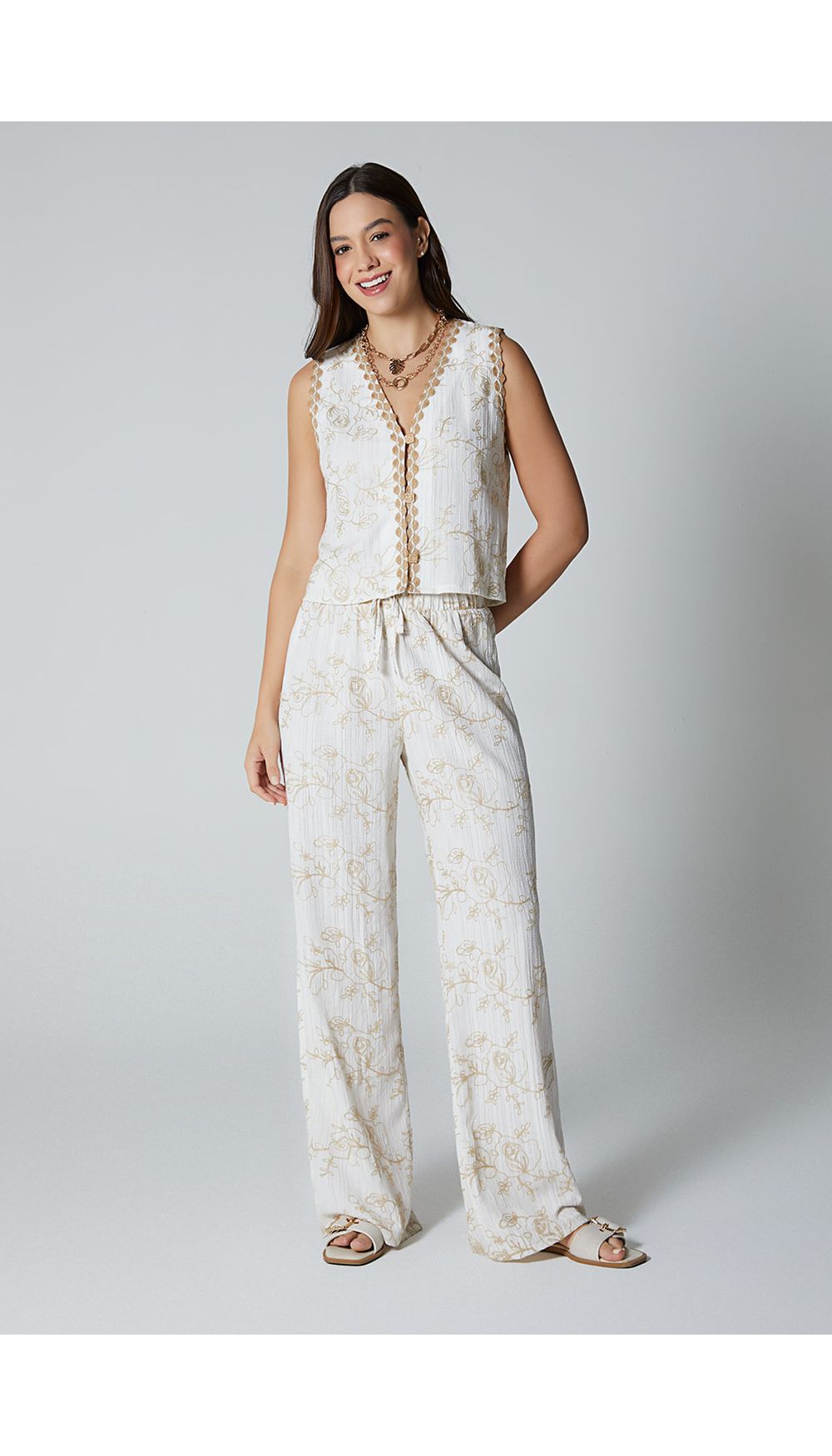 Pantalon tiro medio con pretina elastica