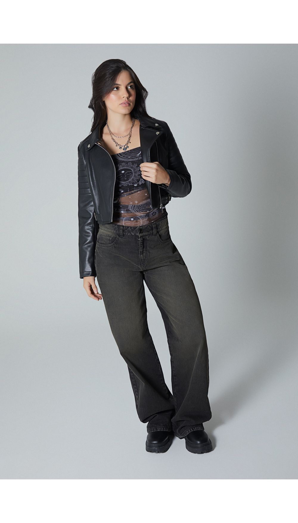 Chaqueta tipo biker para mujer