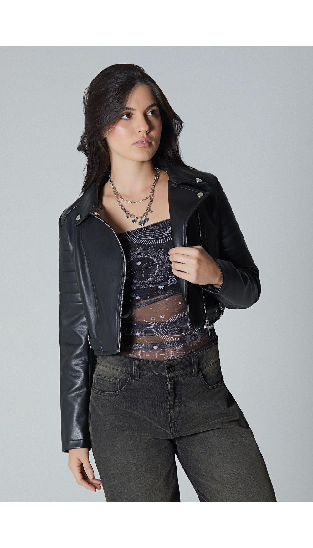 Chaqueta tipo biker para mujer