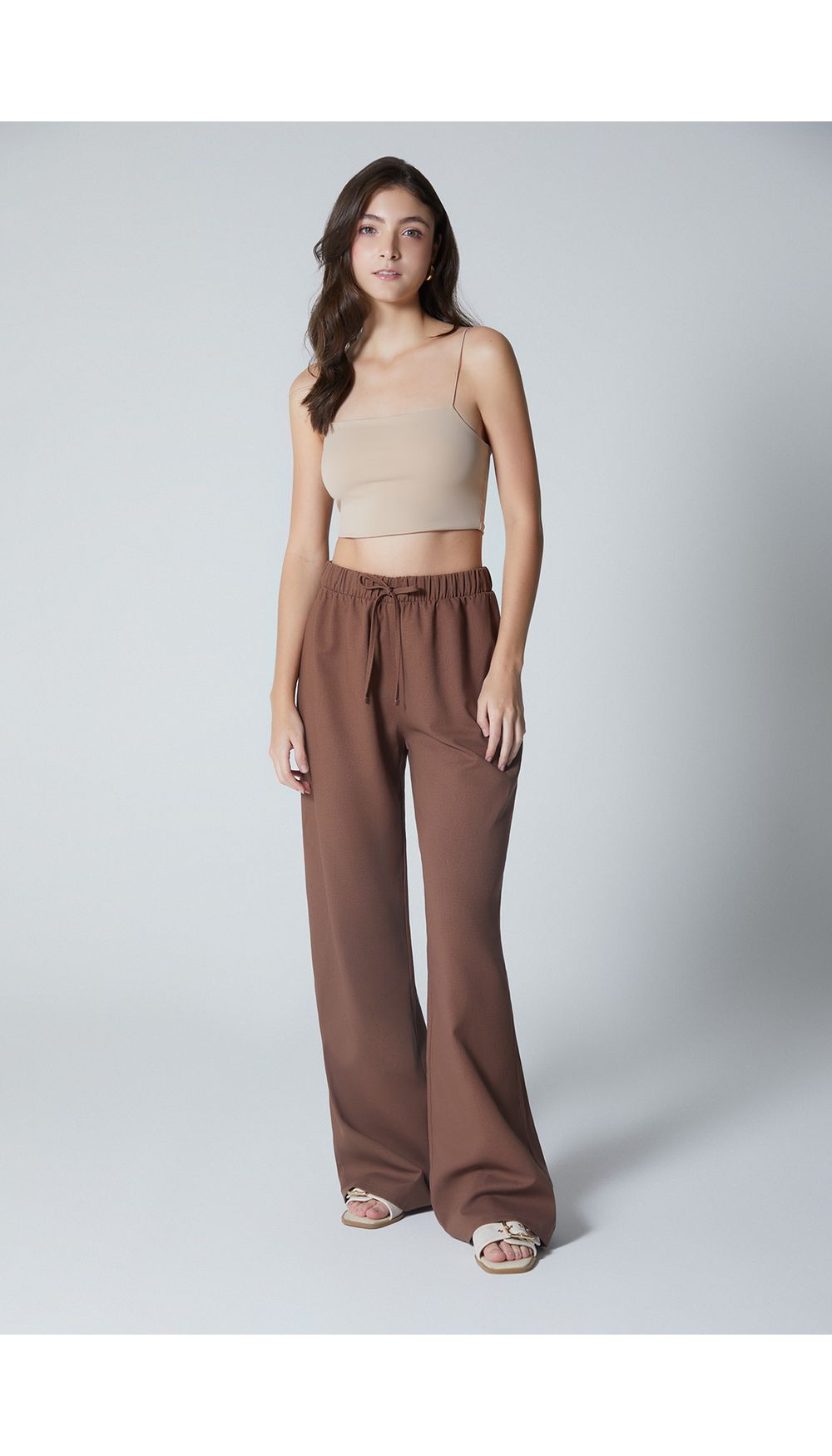 Pantalon tiro medio con pretina elastica