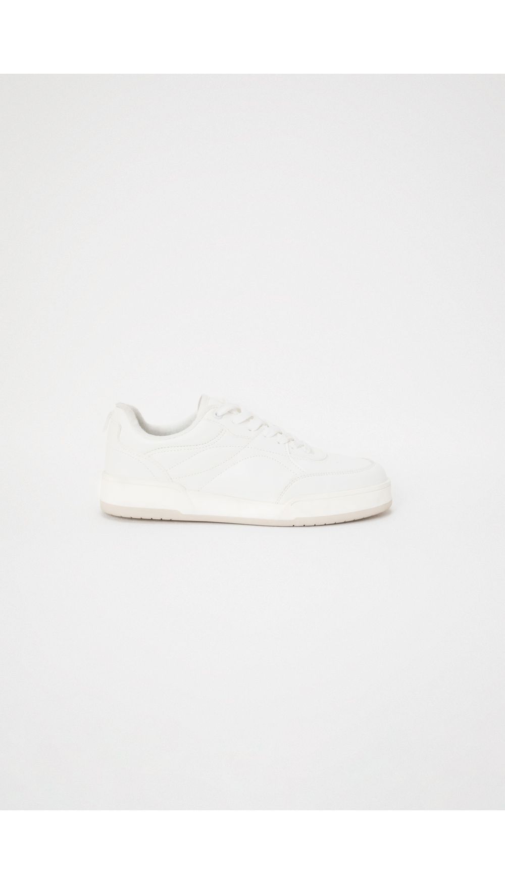 Tenis corte en lateral