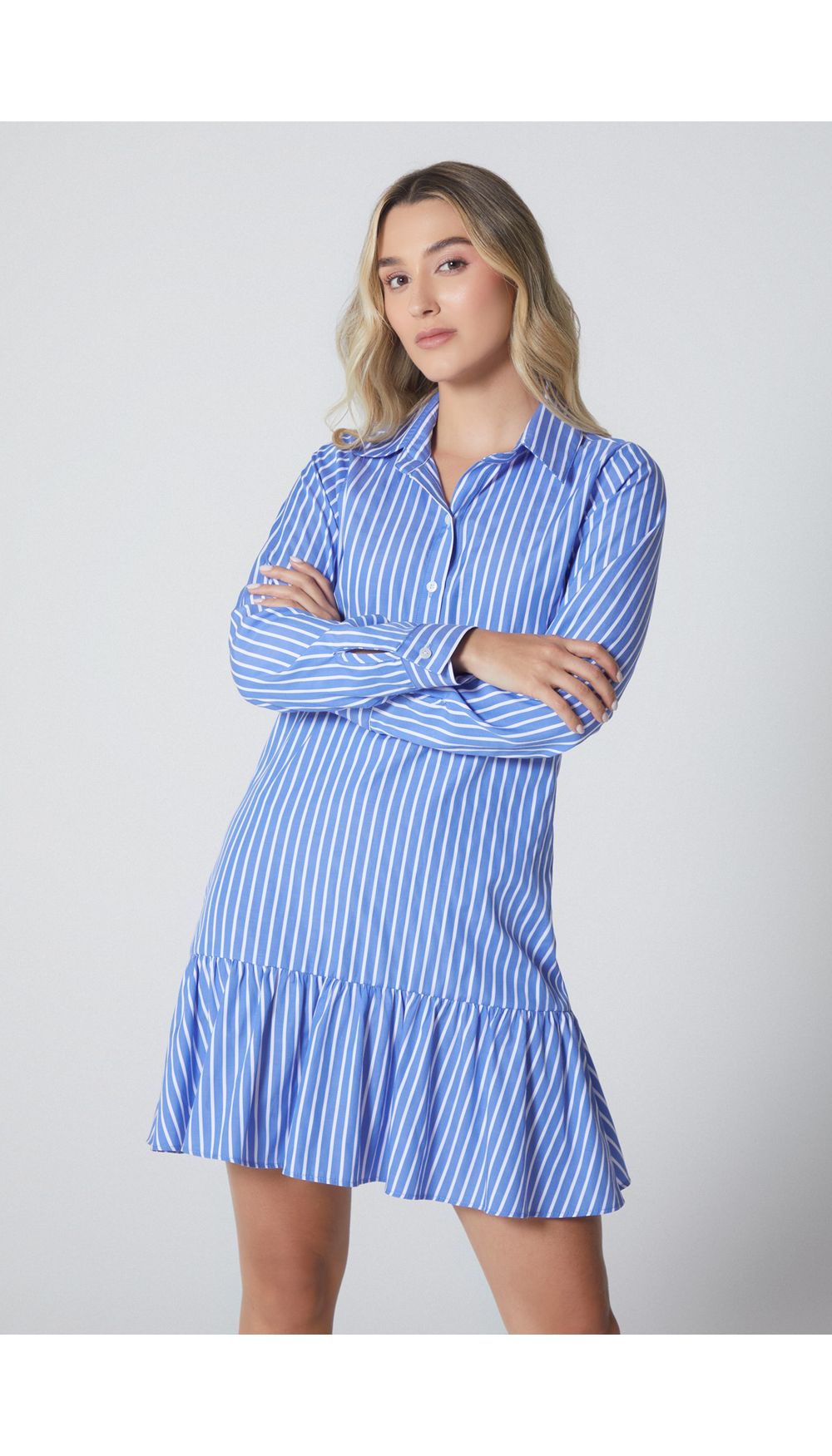 Vestido corto con manga larga para mujer