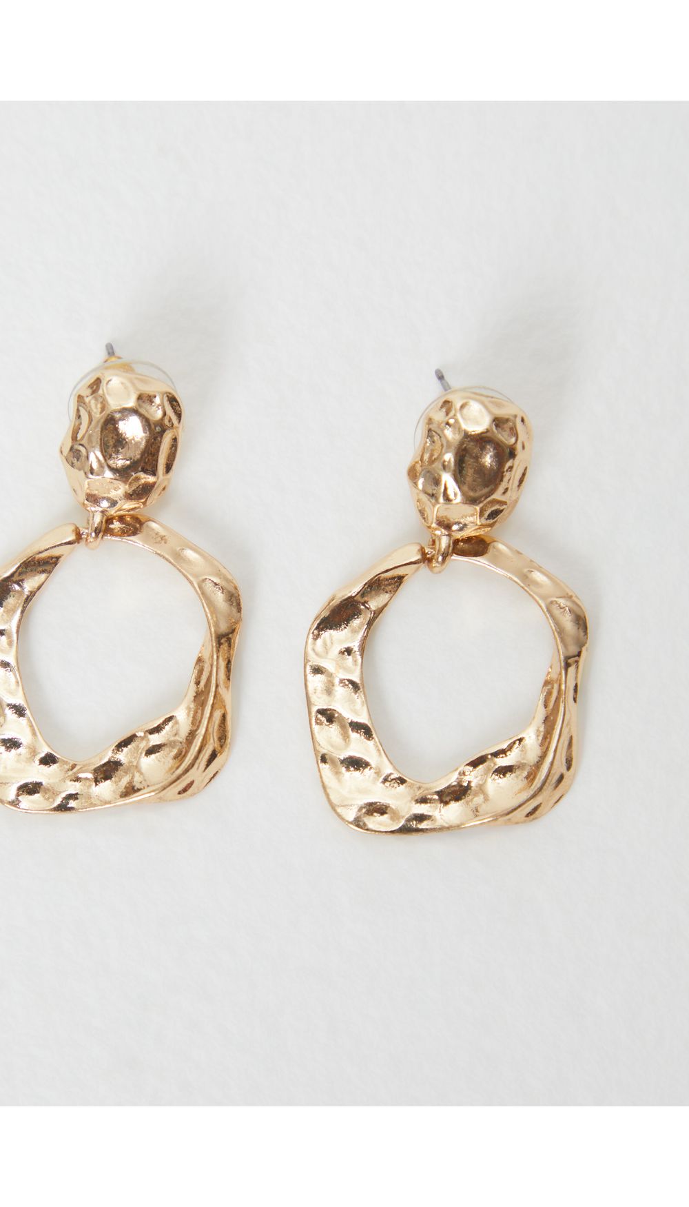 Aretes martillados