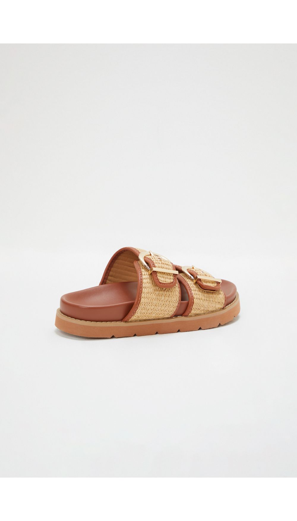 Sandalia plana chunky con hebillas en capellada