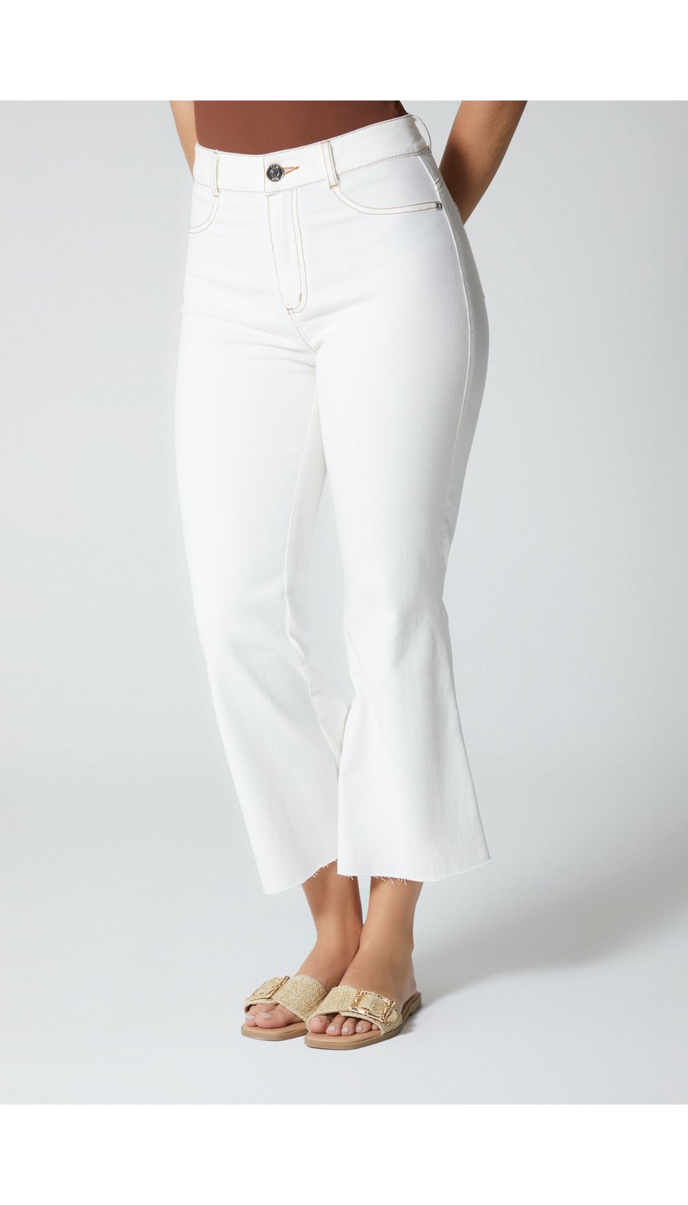 Jean  para mujer  tiro alto  flare crop