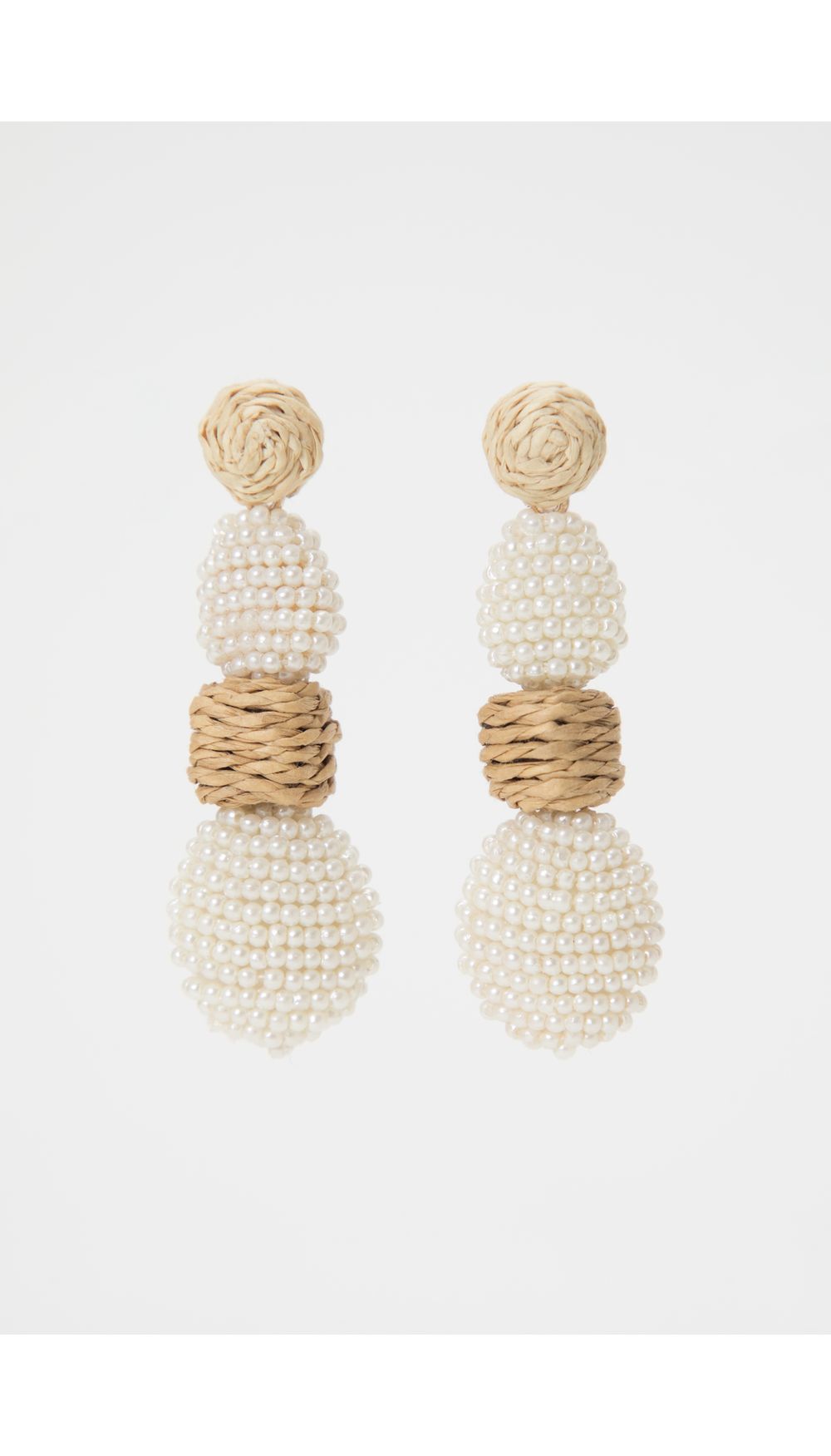 Aretes organicos con perlas