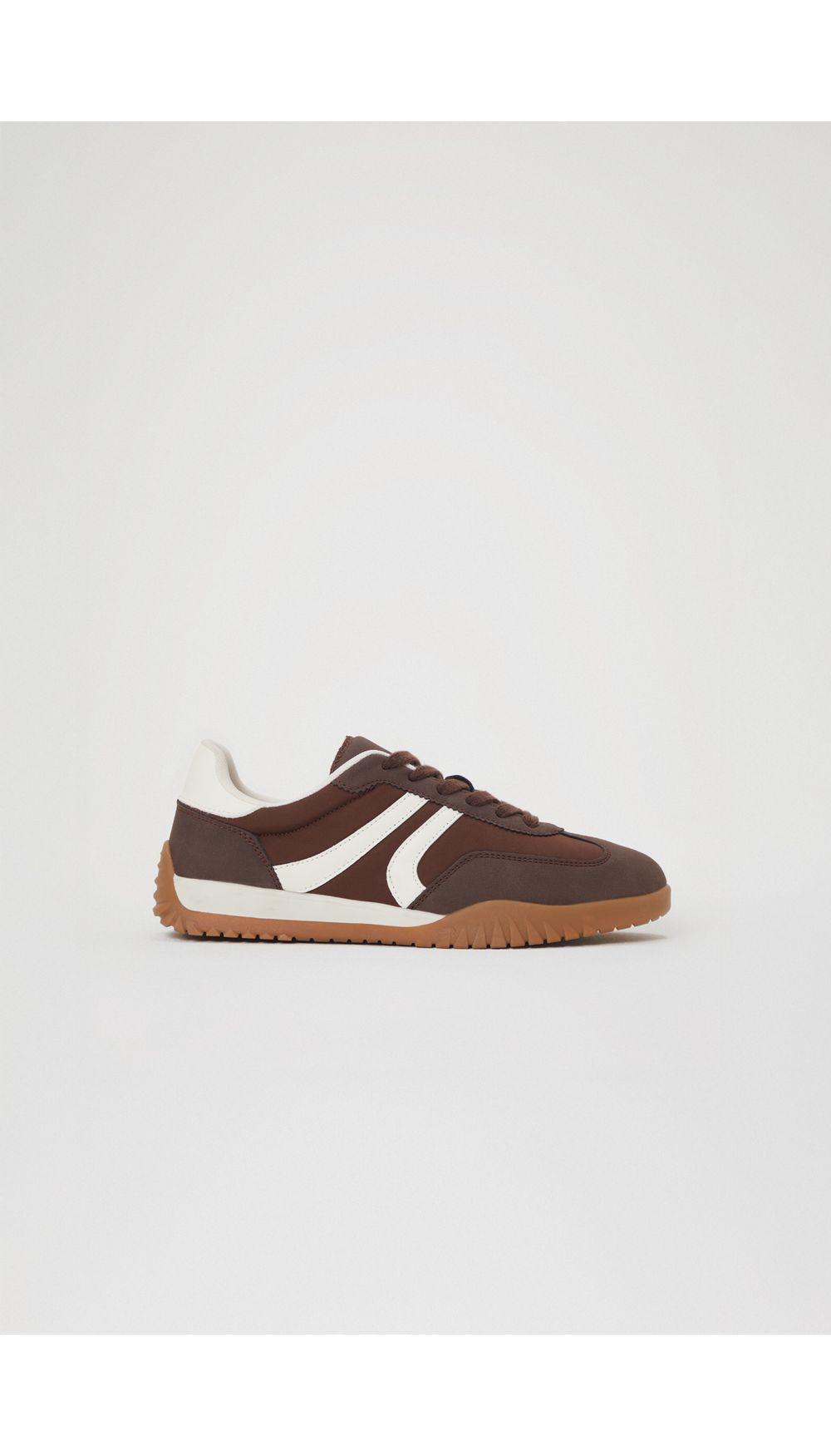 Tenis combinacion de materiales
