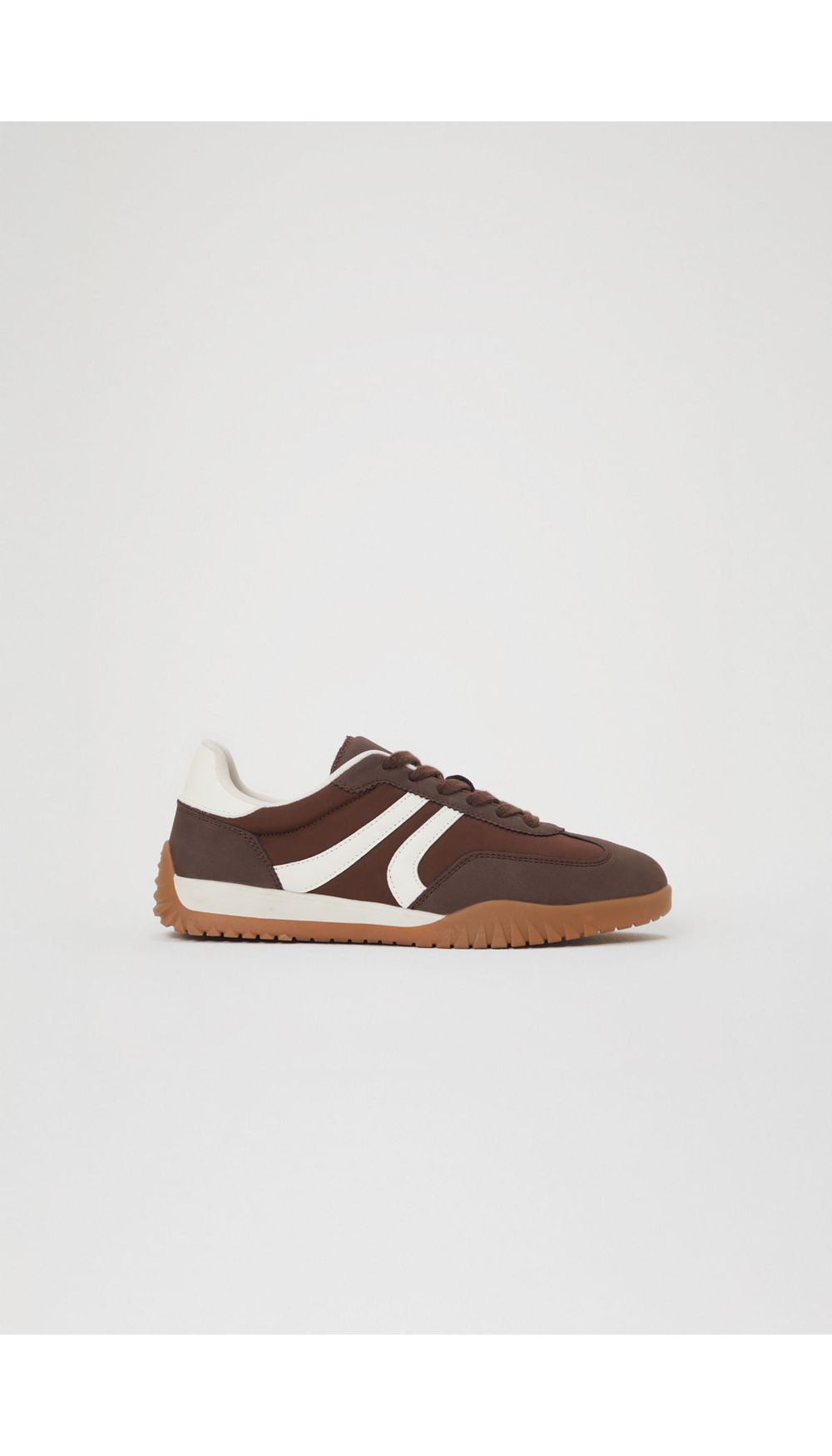 Tenis combinacion de materiales