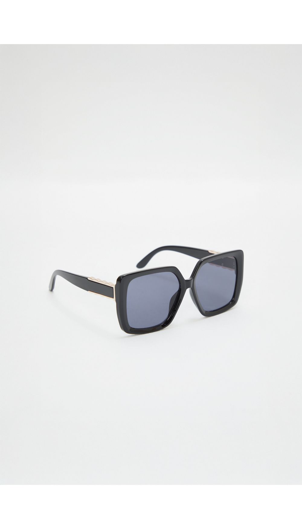 Gafas marco grande insumo en patas