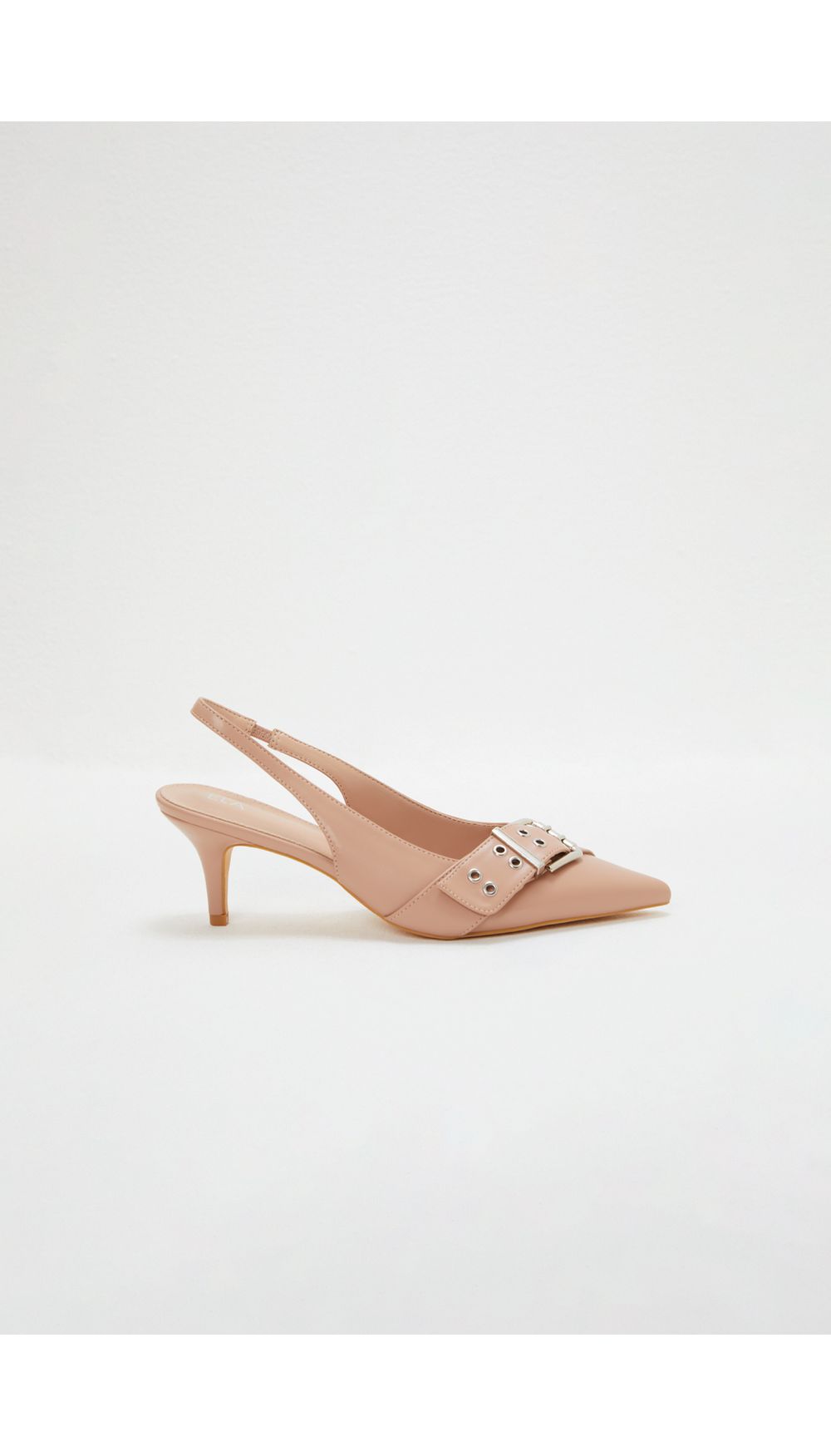 Stiletto con hebilla en capellada