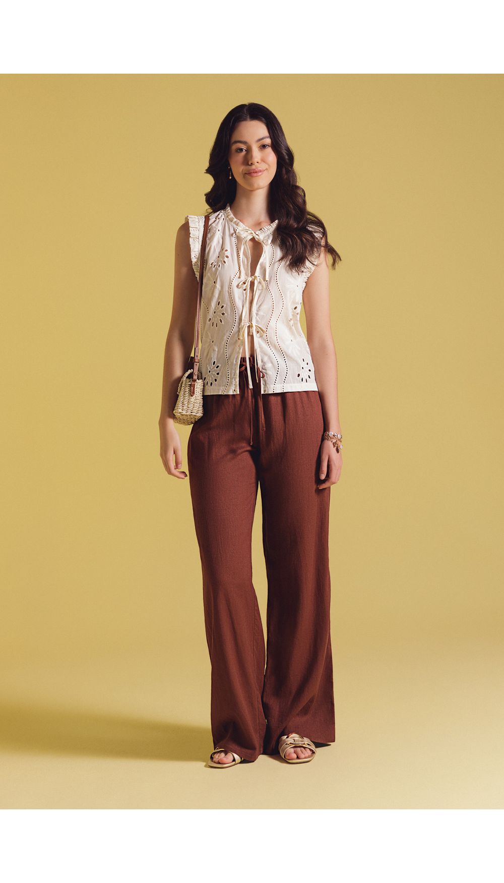 Pantalon tiro medio con pretina elastica