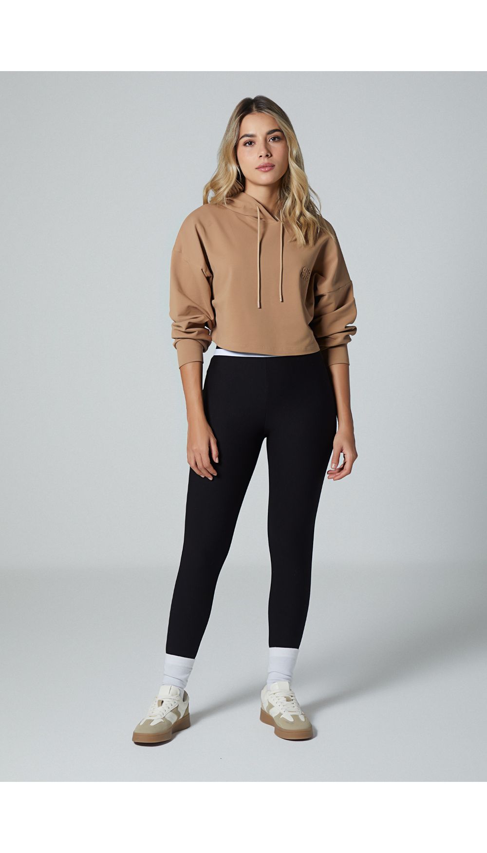 Buzo tipo hoodie para mujer