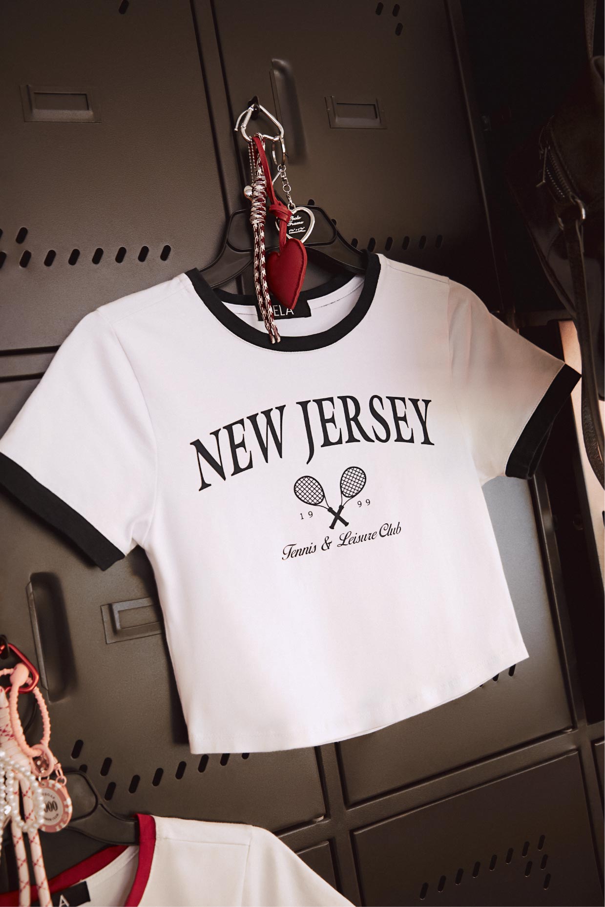 Camiseta blanca de la marca ELA